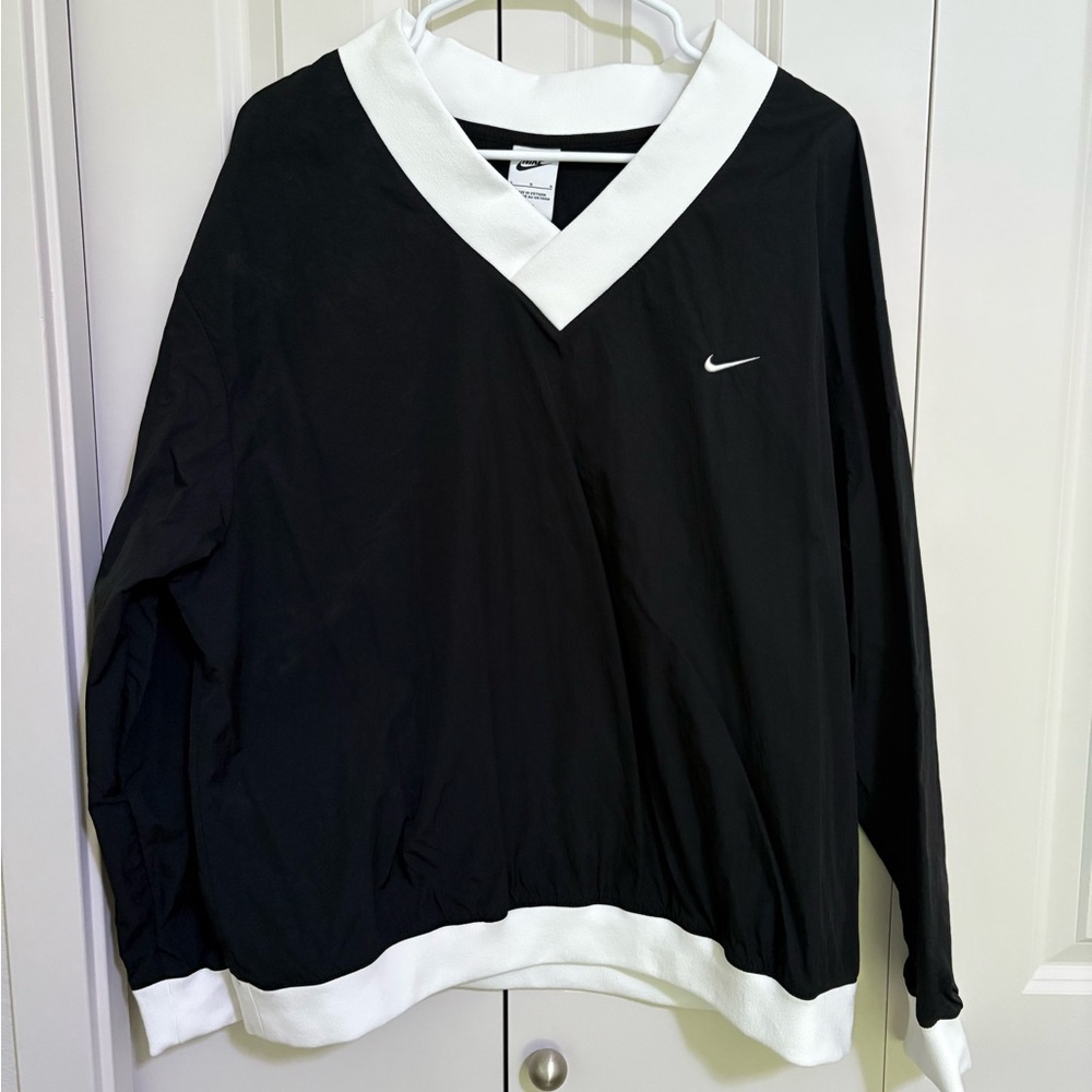 Nike Black and White V-Neck Pullover